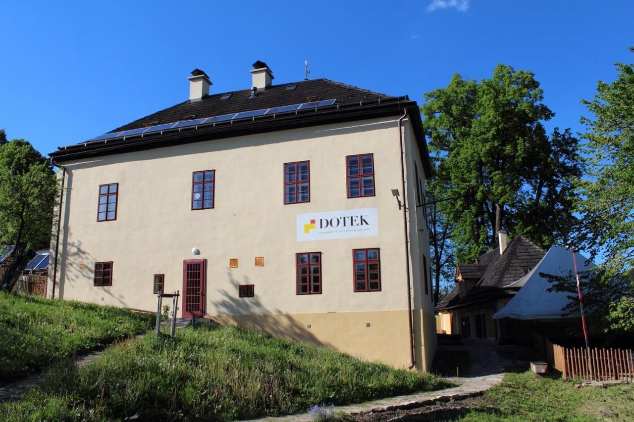 Ekocentrum Dotek ฮอร์นิมาร์ชอฟ ภายนอก รูปภาพ